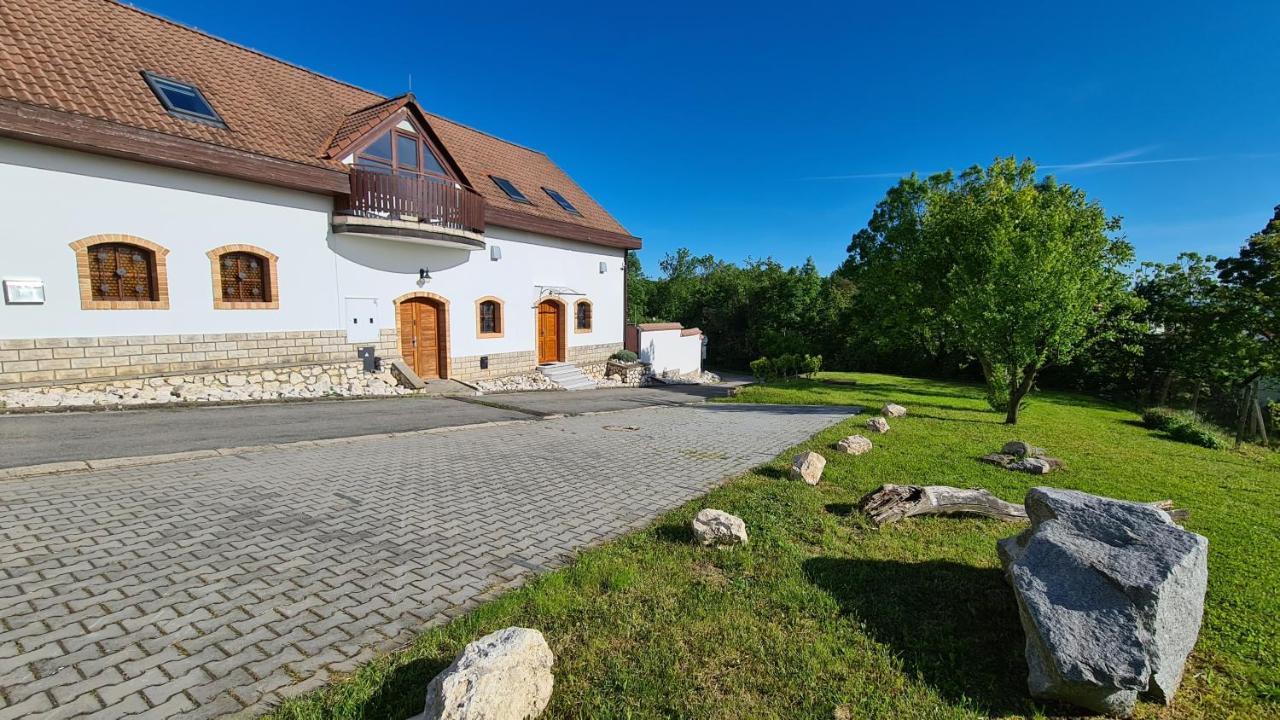 Apartmány Turold Mikulov Exterior foto